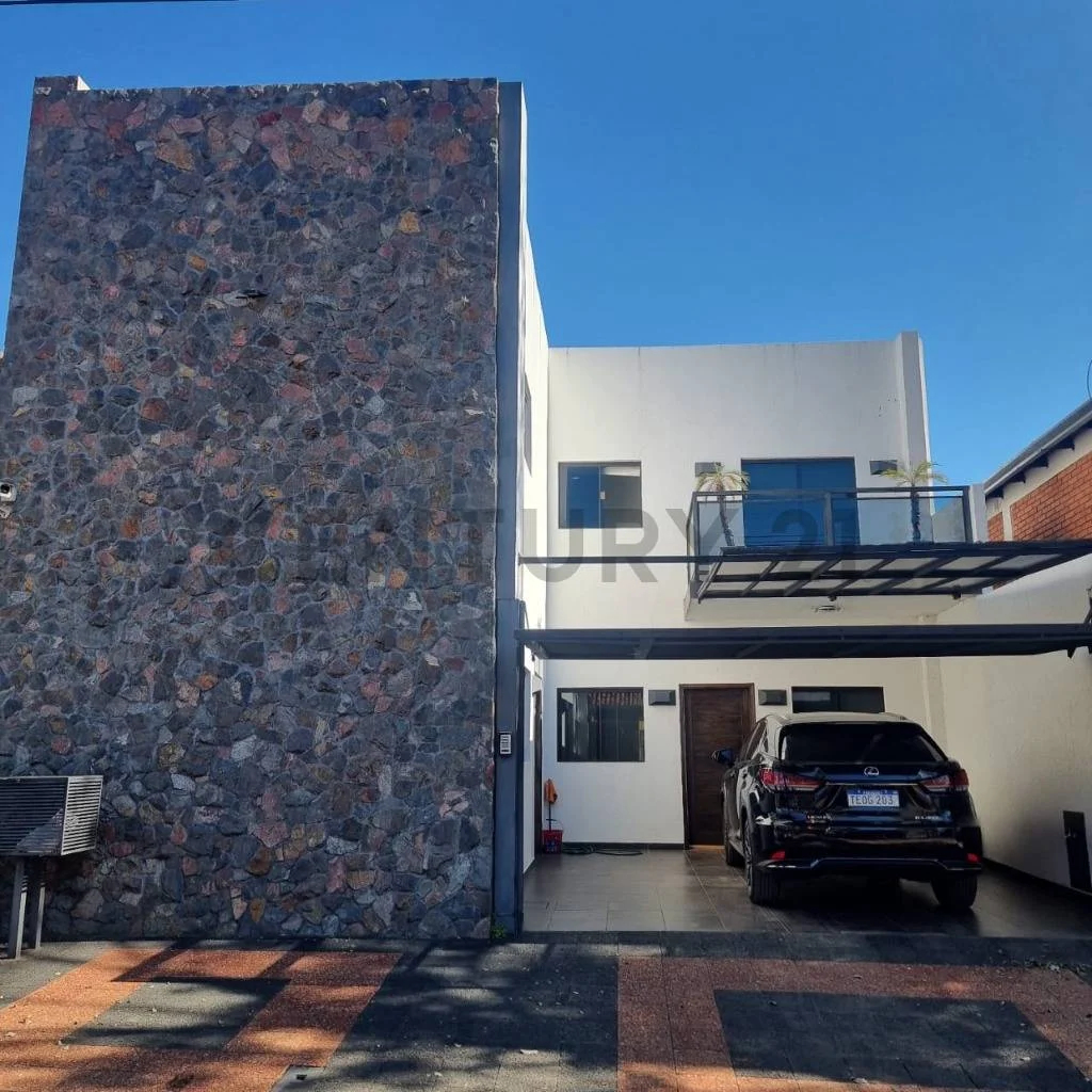 VENDO DUPLEX COMPLETAMENTE DOMOTIZADO